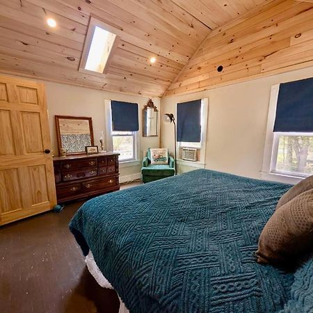 Charming 120-Year-Old Farmhouse By The Creek. Starlight Exterior photo